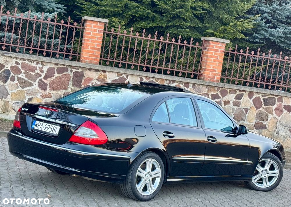 Mercedes-Benz Klasa E - 17