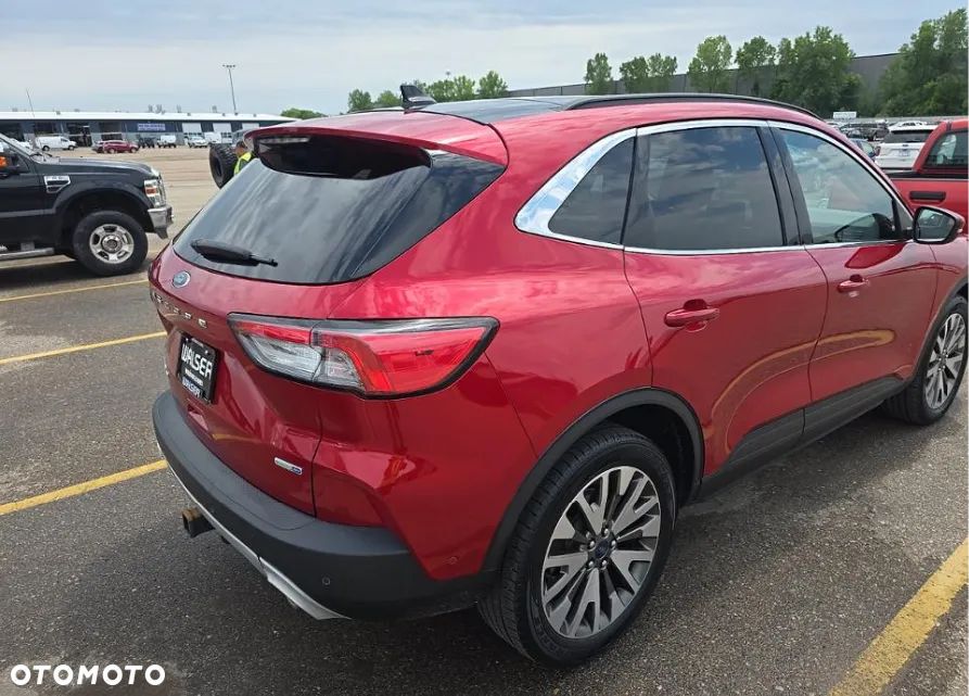 Ford Kuga 2.0 EcoBoost 4x4 Titanium - 4