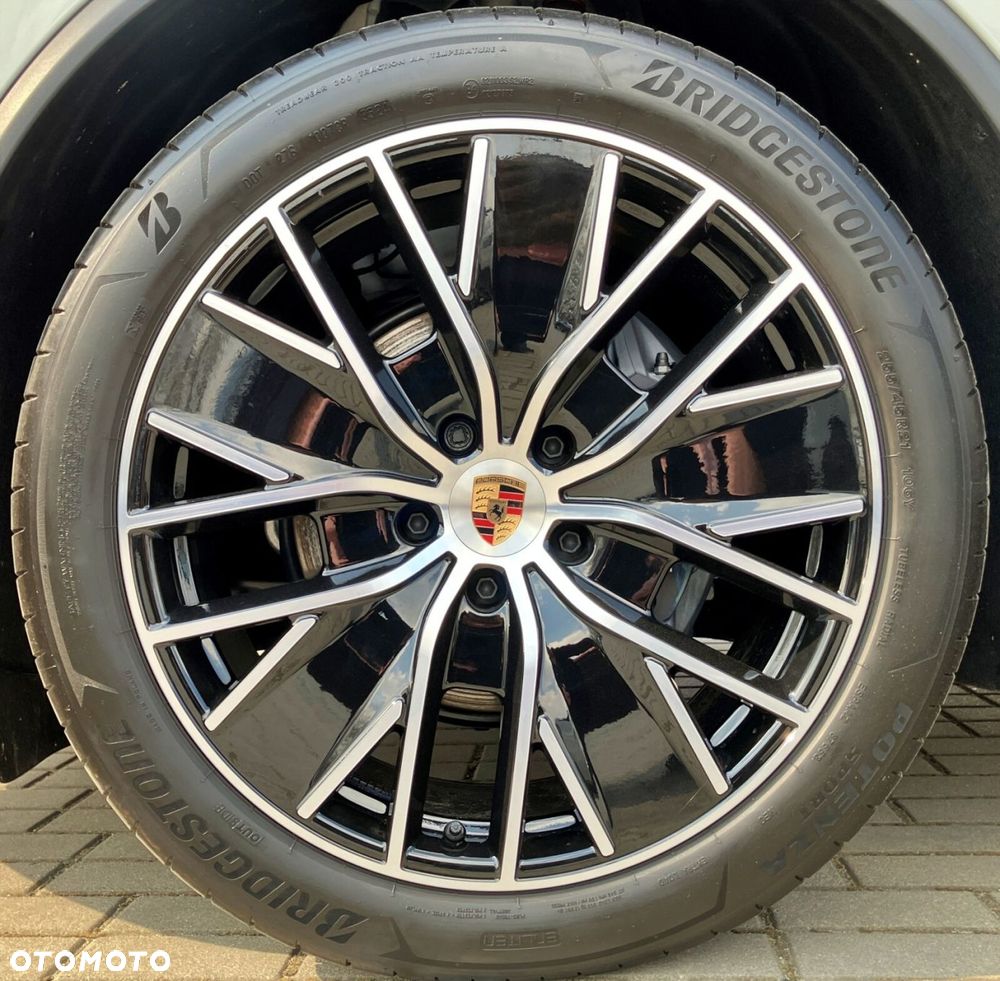 Porsche Macan - 35
