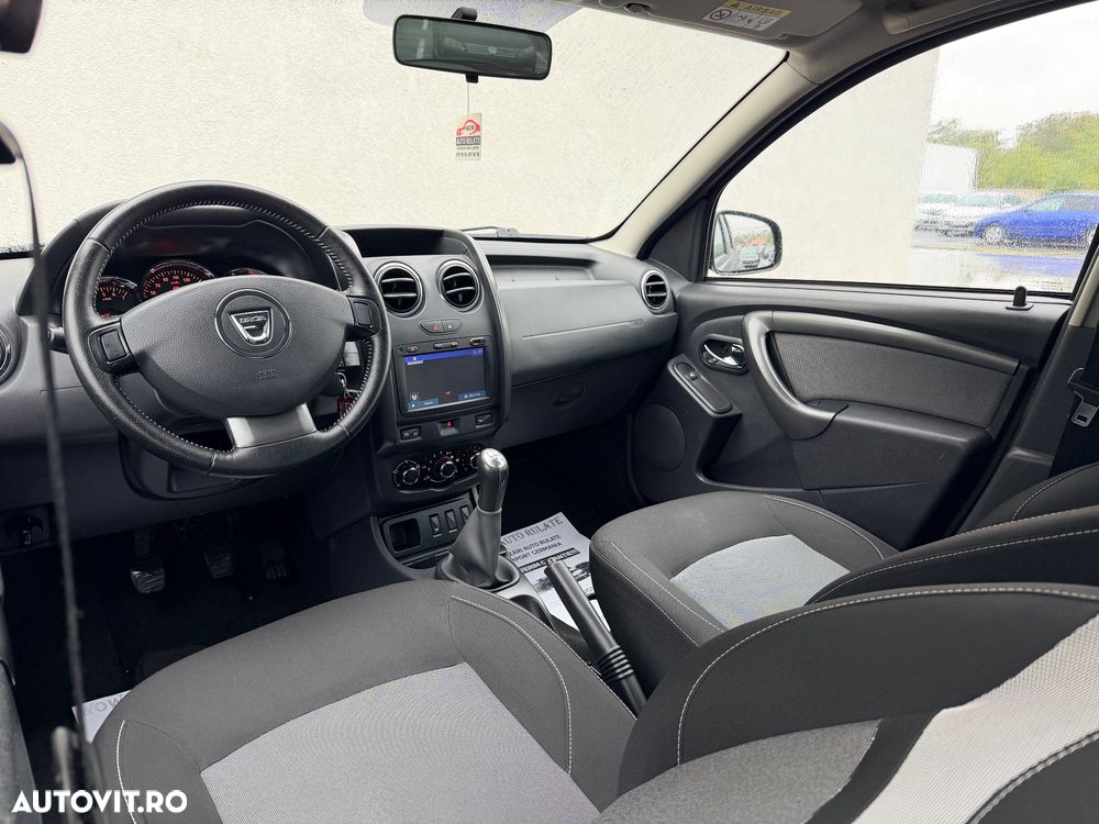 Dacia Duster 1.6 4x2 Laureate - 18
