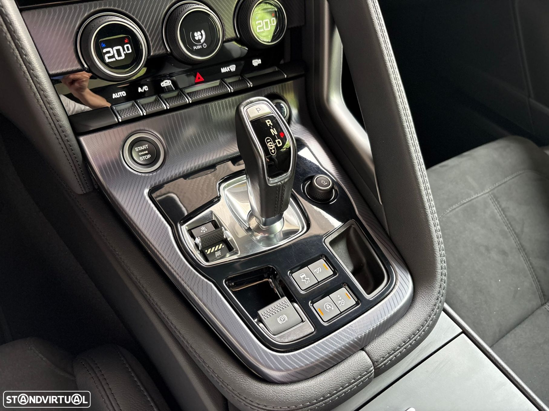 Jaguar F-Type 2.0 i4 R-Dynamic - 43