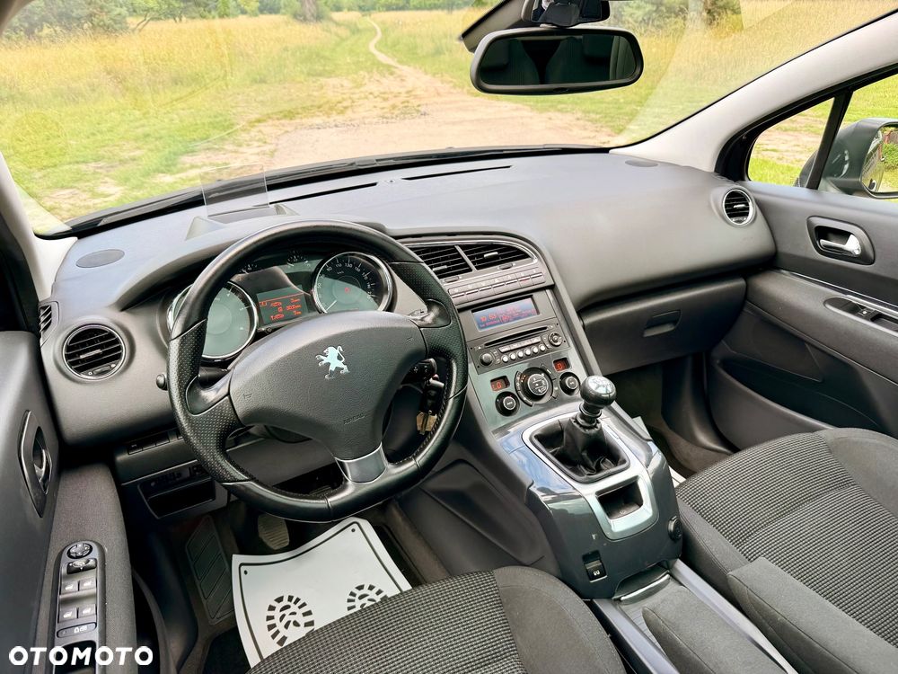 Peugeot 5008 - 23