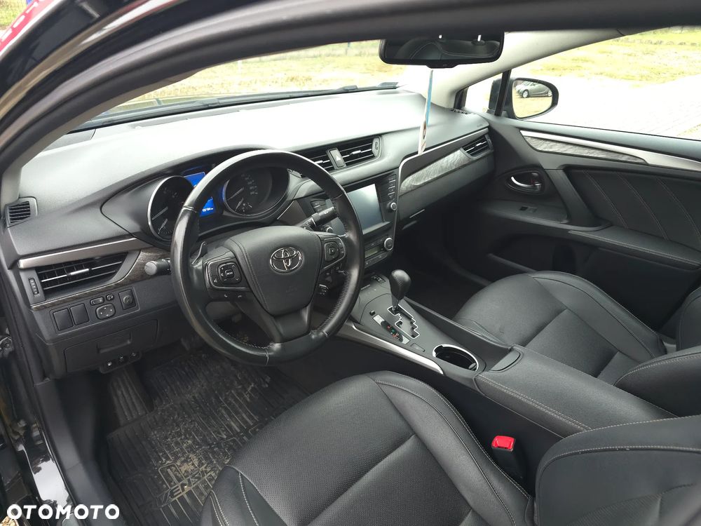 Toyota Avensis 2.0 Prestige MS - 24