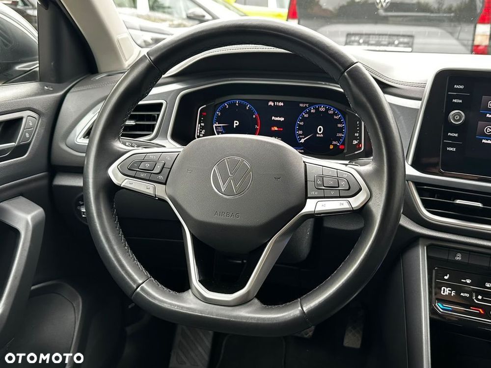 Volkswagen T-Roc - 17
