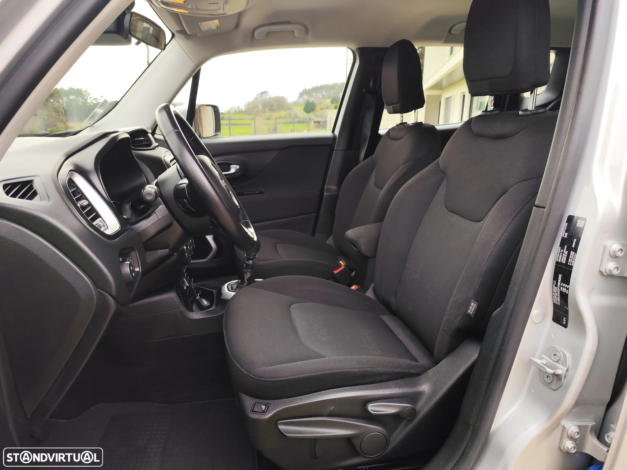 Jeep Renegade - 13
