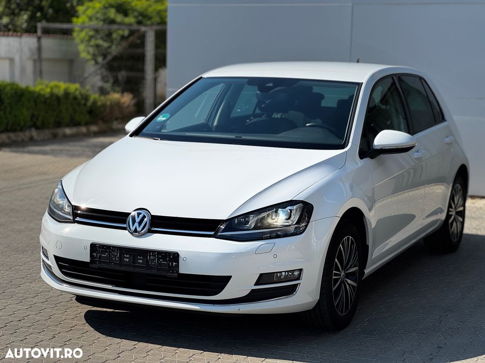 Volkswagen Golf 1.4 TSI BlueMotion Technology Allstar - 1