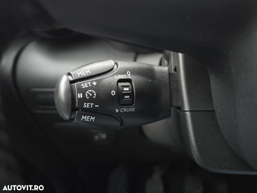 Citroën C3 AIRCROSS 1.2 PureTech S&S BVM Shine - 11