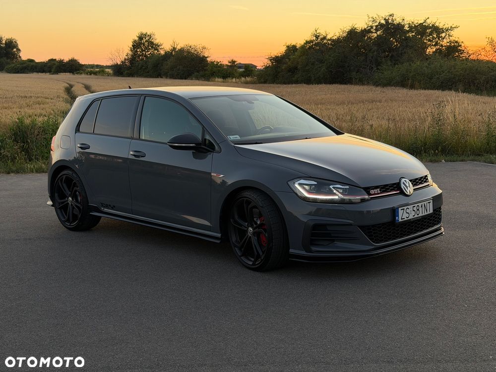Volkswagen Golf 2.0 TSI GTI TCR DSG - 3