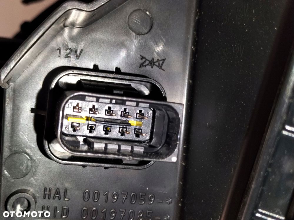 lampa przednia reflektor prawy opel zafira d 19- vivaro c 19- xenon - 9