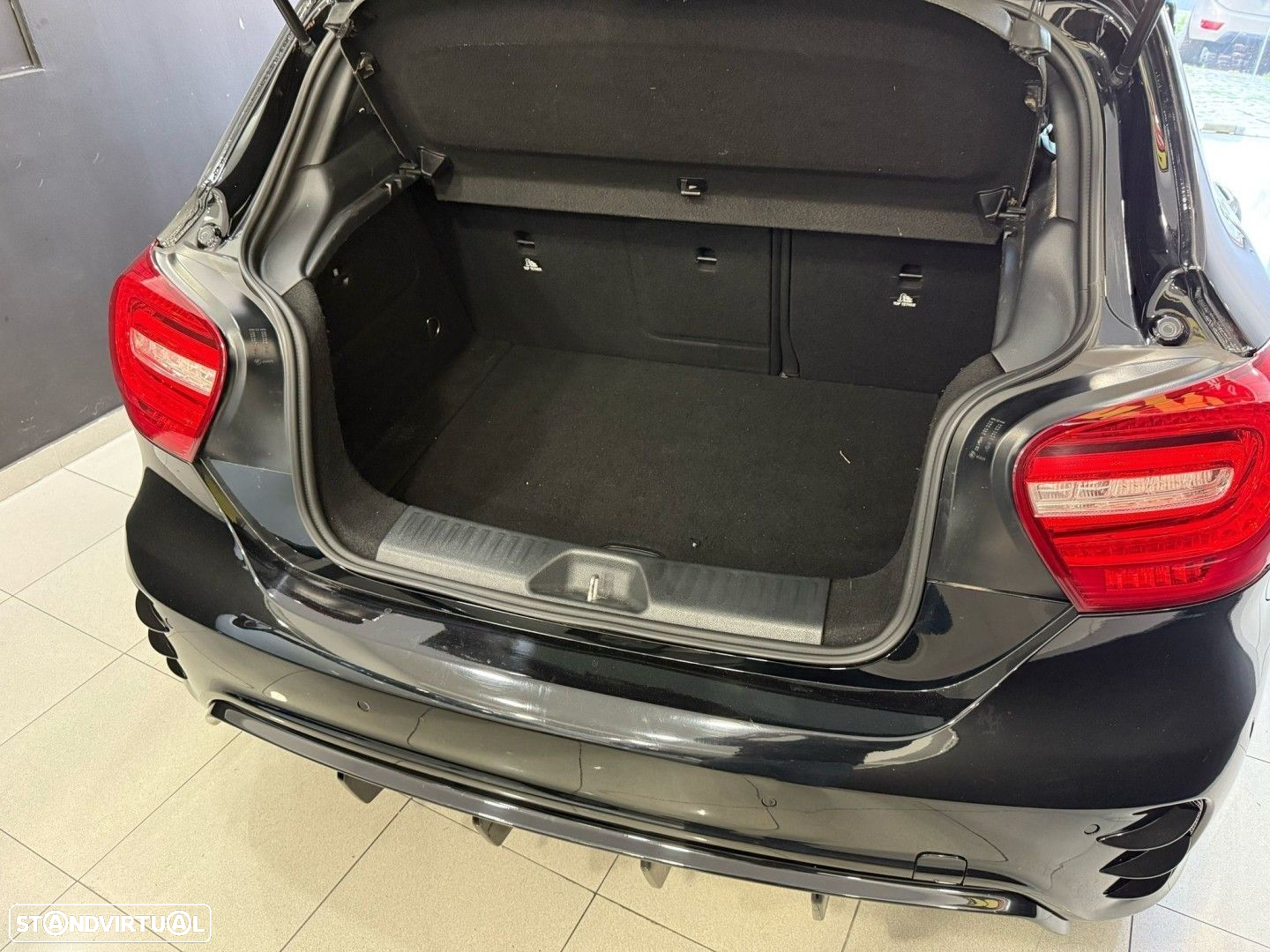 Mercedes-Benz A 45 AMG 4-Matic - 6