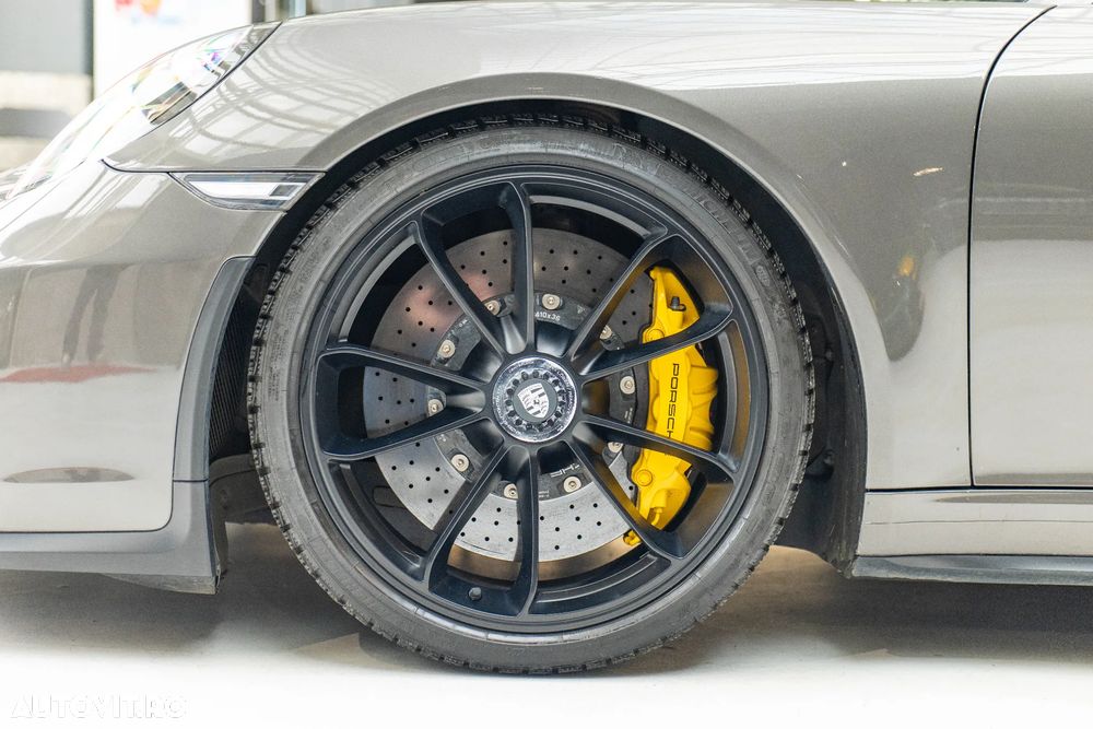 Porsche 911 GT3 - 11