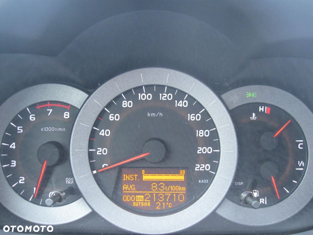 Toyota RAV4 2.0 VVT-i Premium - 13