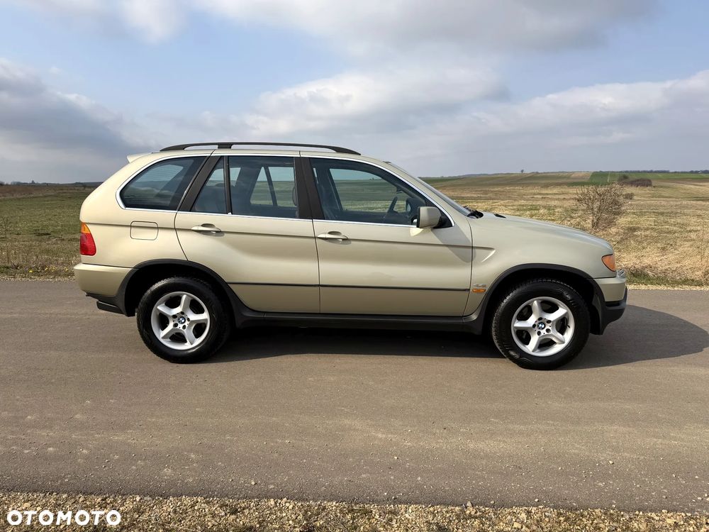 BMW X5 4.4i - 8