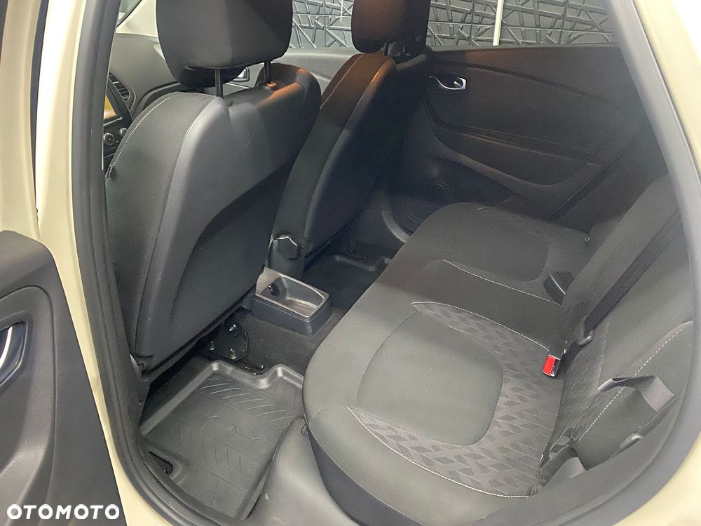 Renault Captur - 17