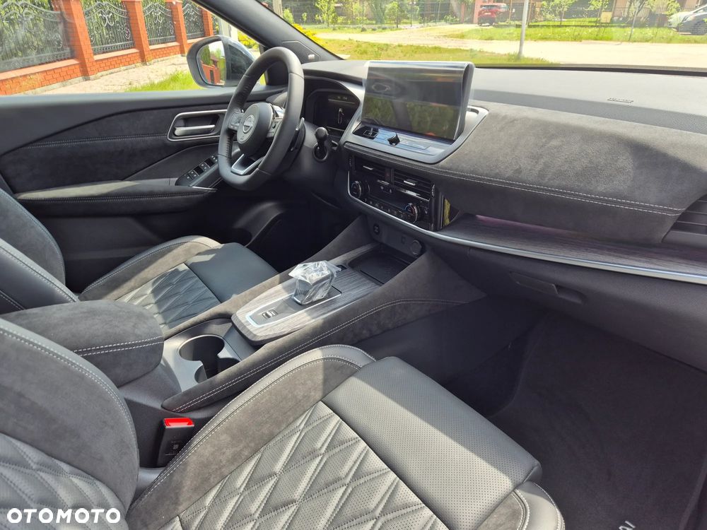 Nissan Qashqai 1.3 DIG-T MHEV Tekna+ Xtronic - 17
