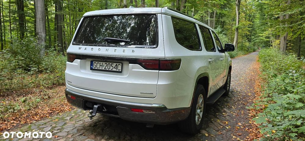 Jeep Wagoneer - 20