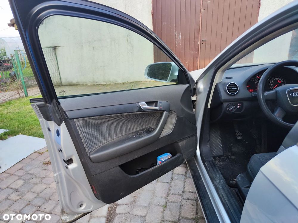 Audi A3 Sportback - 8