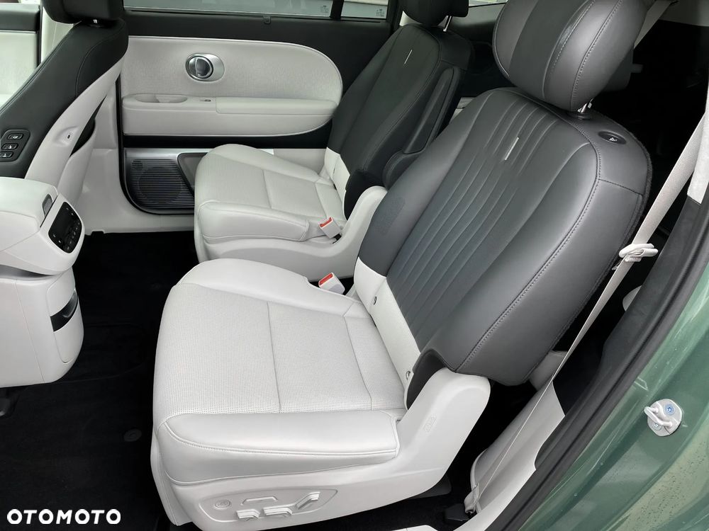 Hyundai IONIQ 9 110kWh Calligraphy AWD - 19