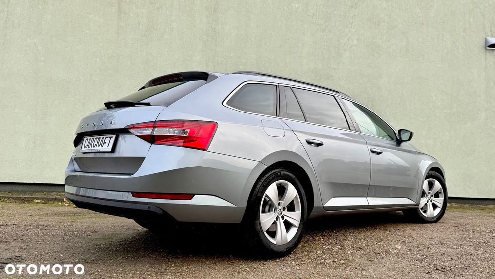 Skoda Superb 2.0 TDI DSG Premium Edition - 21