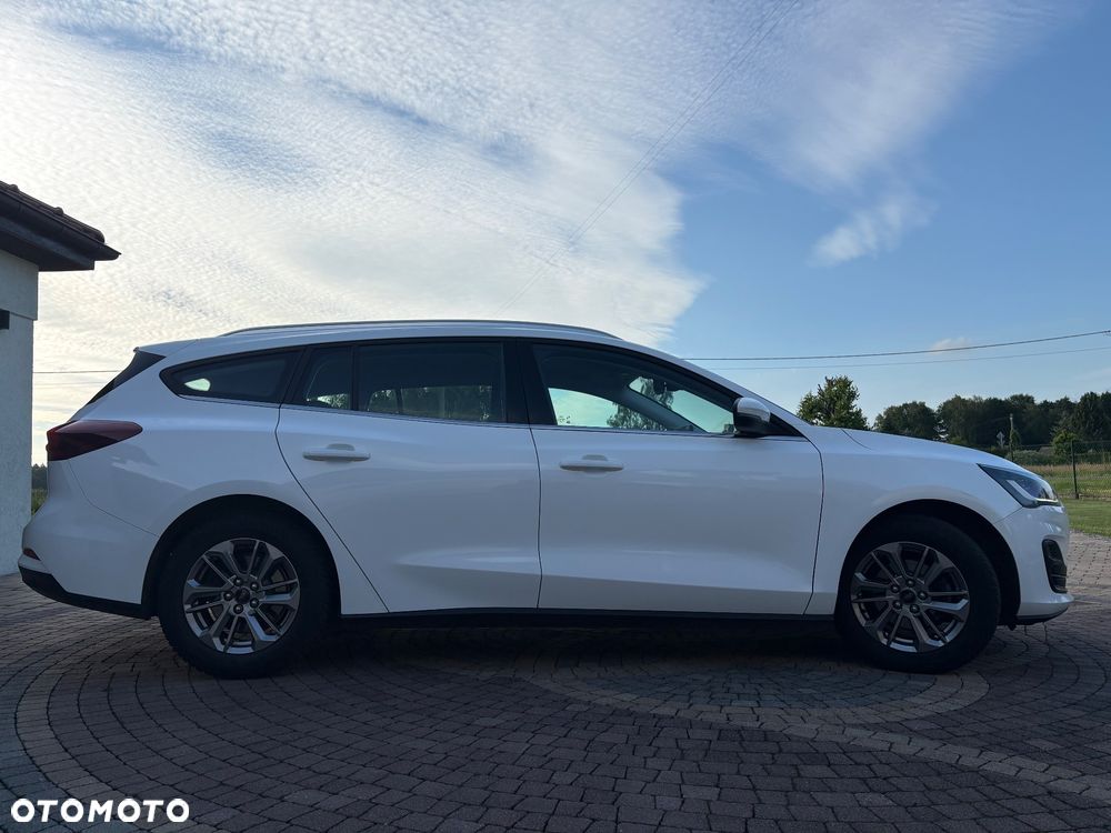 Ford Focus 1.0 EcoBoost Titanium - 6