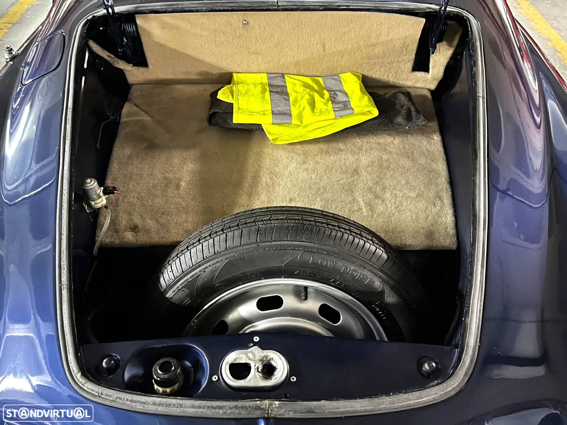 VW Karmann Ghia - 15