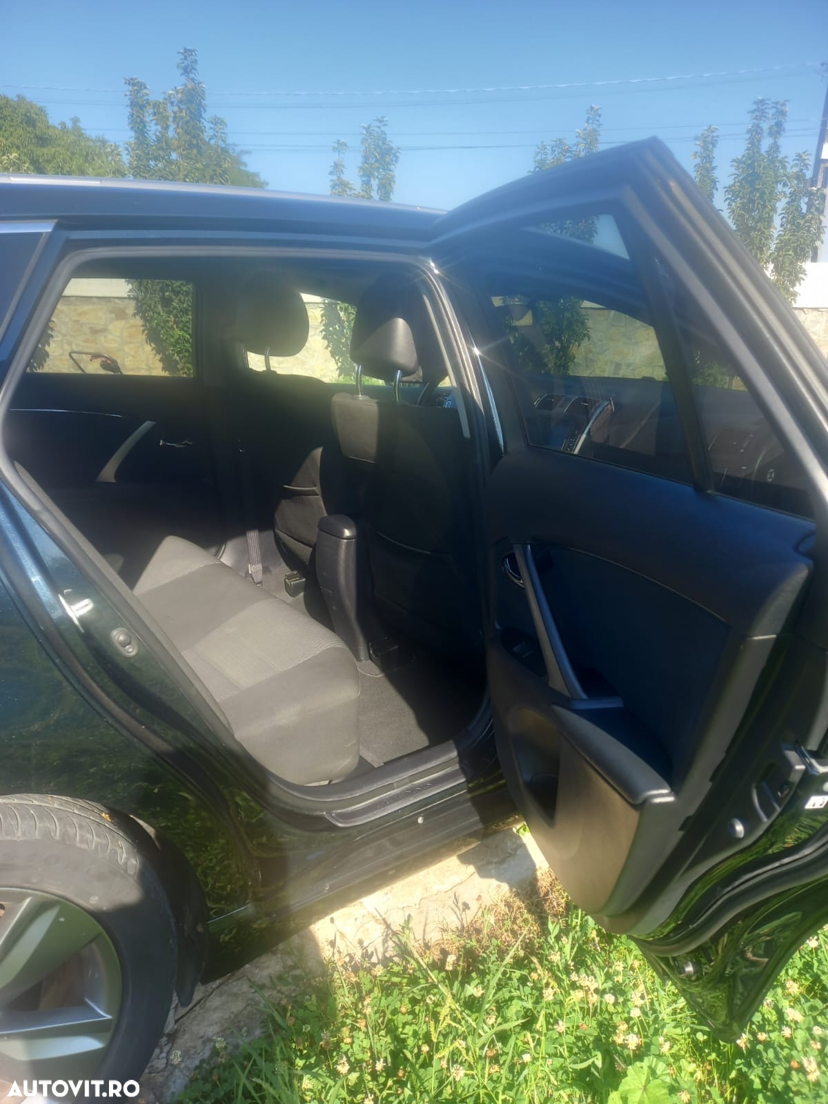 Toyota Avensis 2.0 D-4D Executive - 8