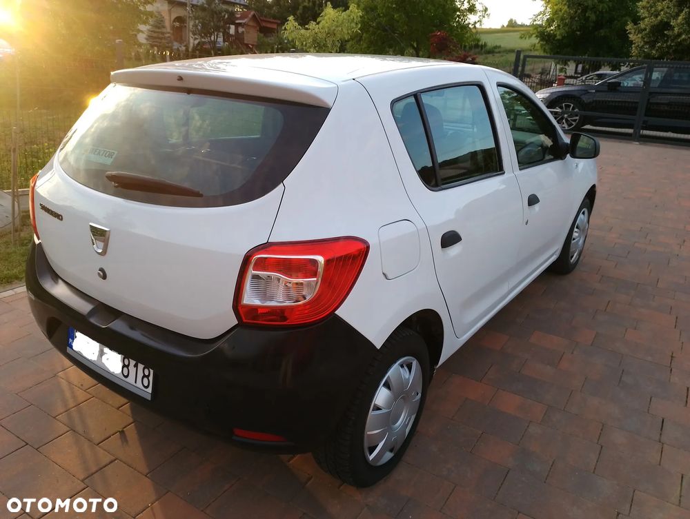 Dacia Sandero - 4