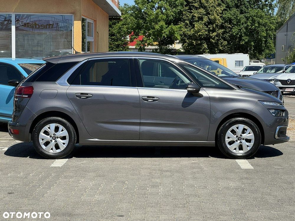 Citroën C4 Picasso - 9