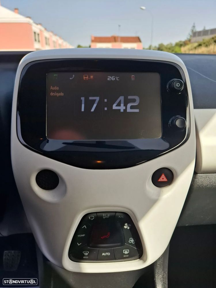 Peugeot 108 1.0 e-VTi Allure - 26