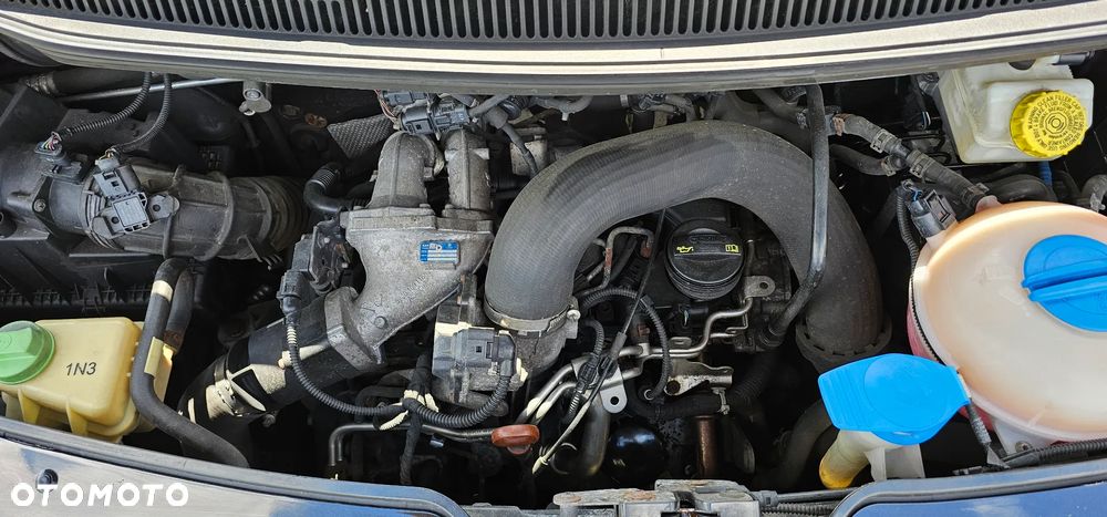 Volkswagen Multivan - 36
