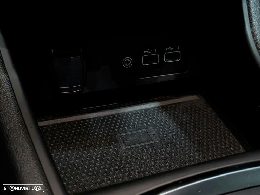 Renault Captur 1.6 E-Tech Full Hybrid Esprit Alpine - 36