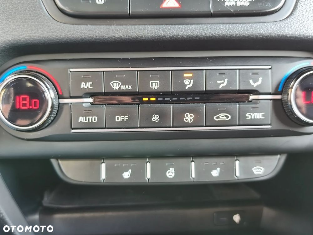 Kia Ceed 1.6 T-GDI GT DCT - 13