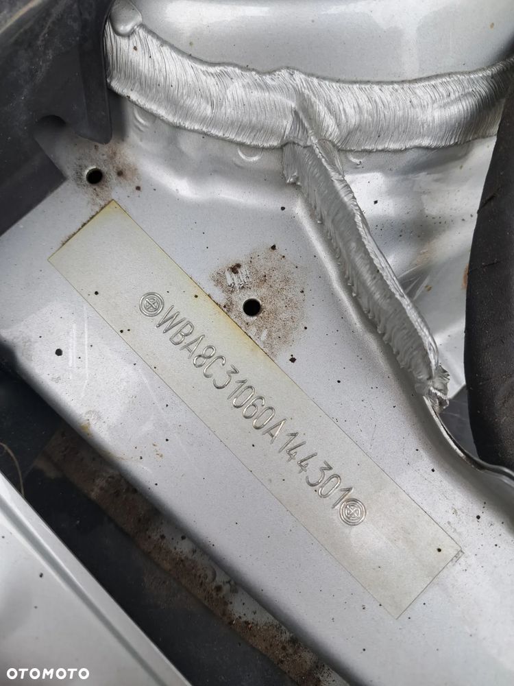 BMW Seria 3 318d - 30