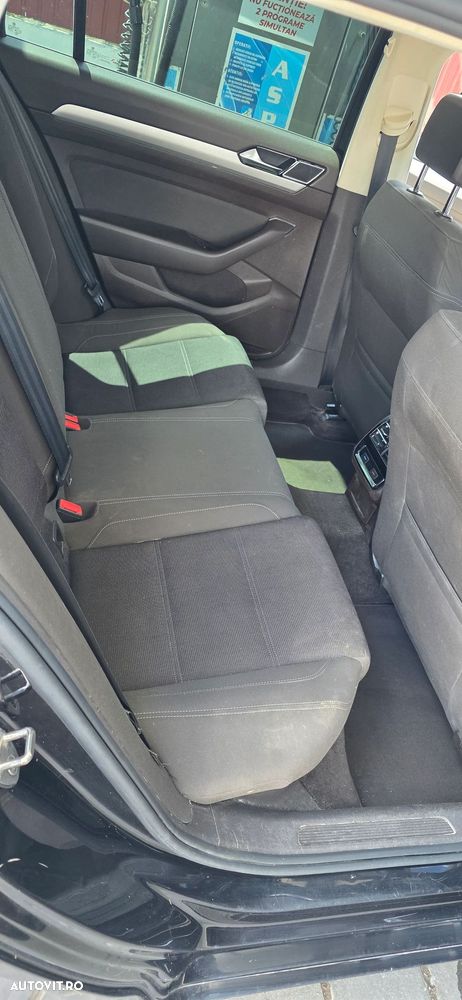 Volkswagen Passat 2.0 TDI DSG Highline - 10