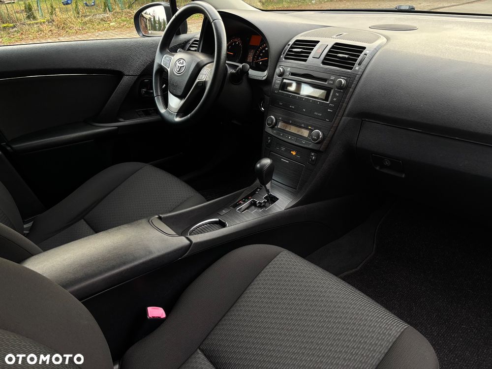 Toyota Avensis Touring Sports 1.8 Multidrive S Executive - 6
