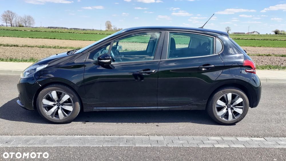 Peugeot 208 BlueHDi 100 Active Pack - 10