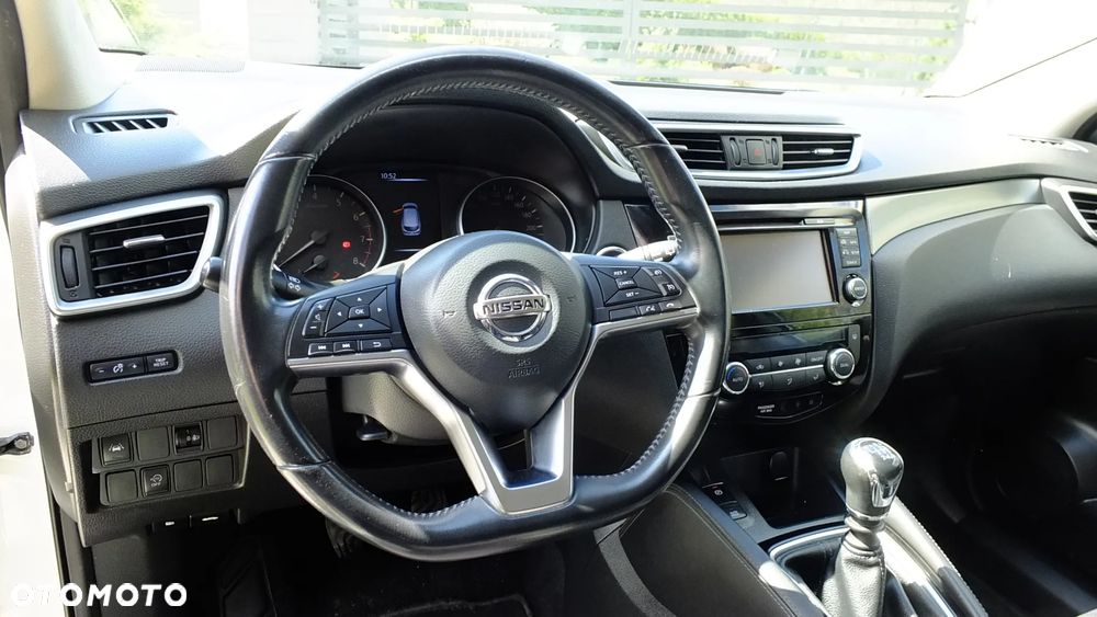Nissan Qashqai 1.2 DIG-T N-Connecta EU6 - 20