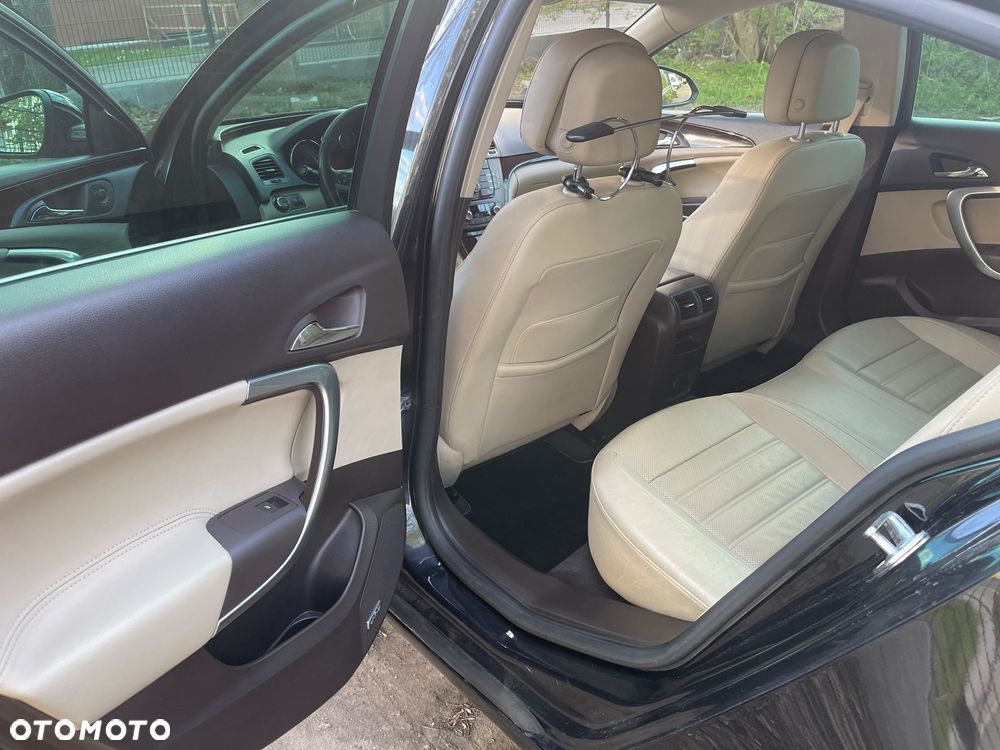Opel Insignia 2.0 CDTI Cosmo - 11