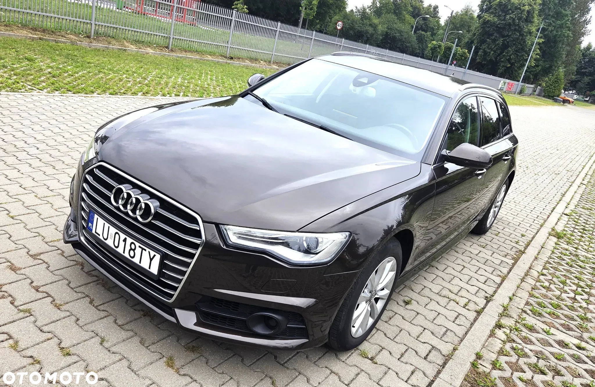Audi A6 Avant 2.0 TDI Ultra S tronic - 12