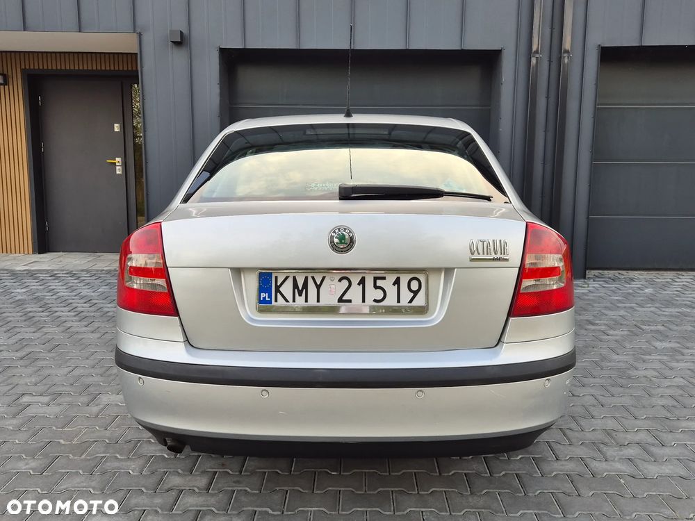 Skoda Octavia 1.6 Elegance - 30