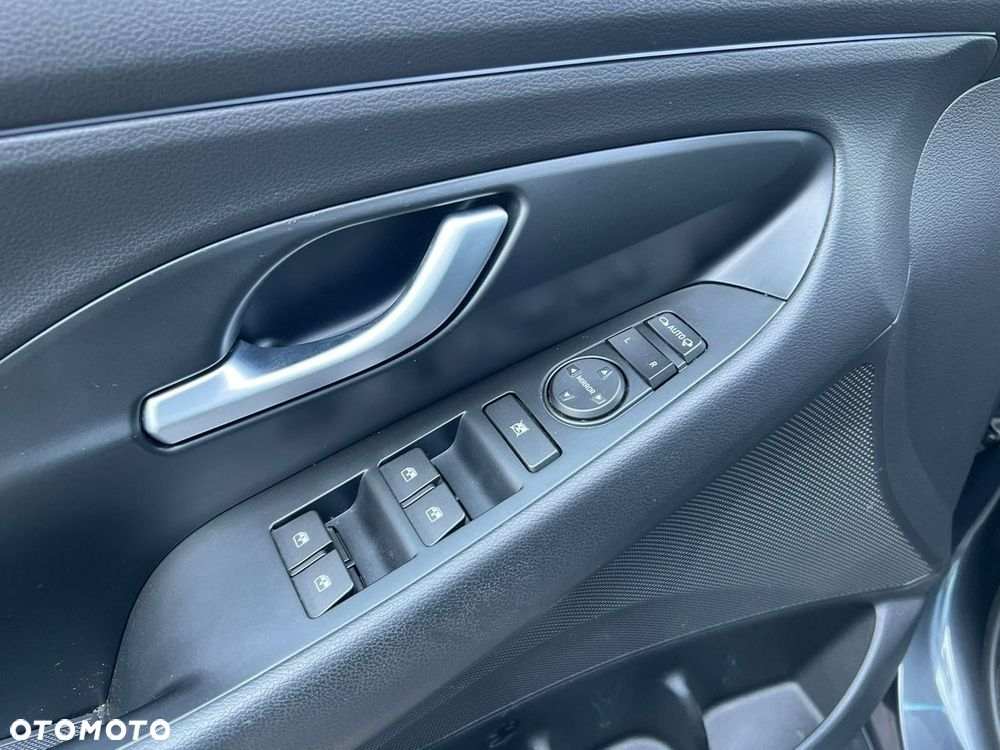Hyundai i30 1.5 DPI Comfort - 16