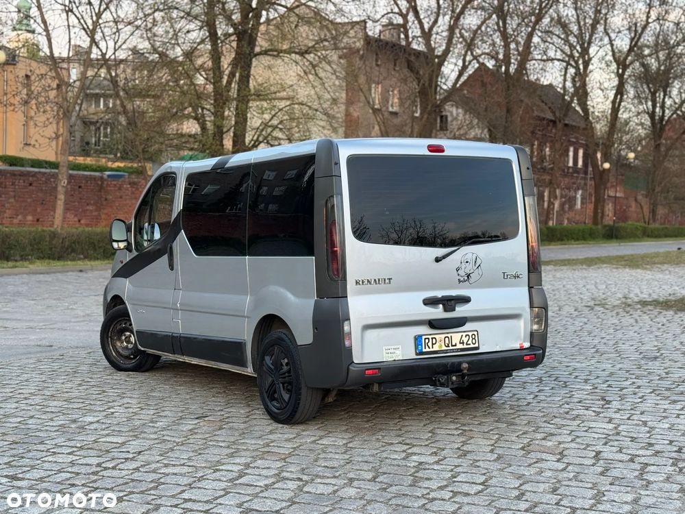 Renault Trafic 2.5 DCI 135 KM - 5