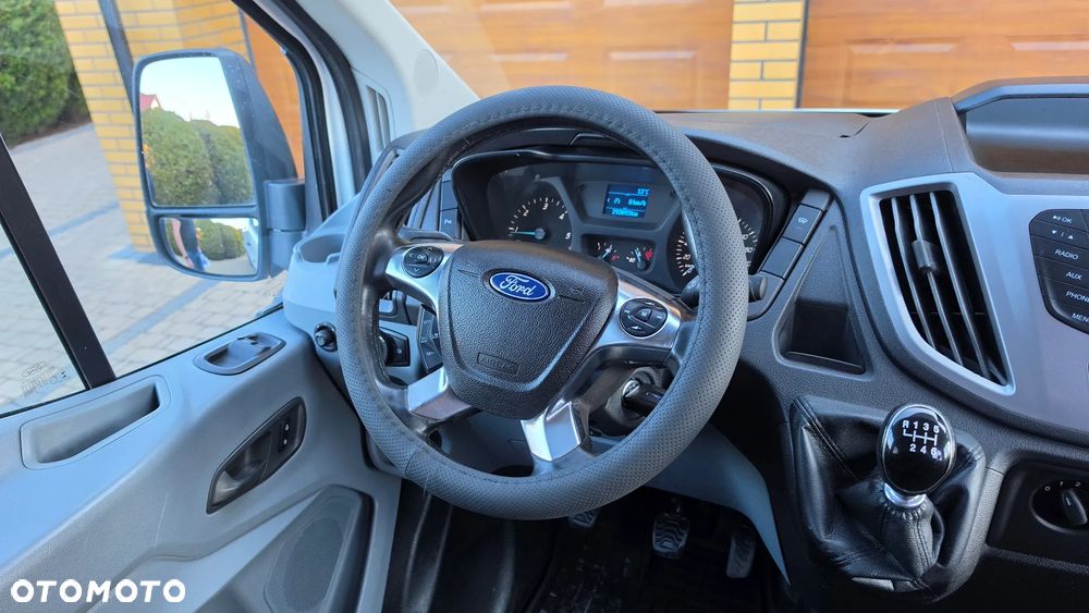 Ford Transit - 24