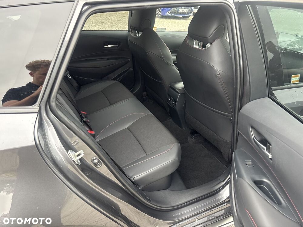 Toyota Corolla 2.0 Hybrid GR Sport - 14