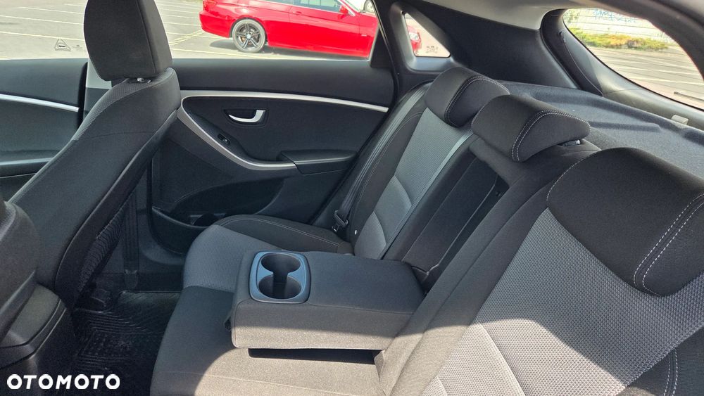 Hyundai i30 1.6 GDI Comfort - 15