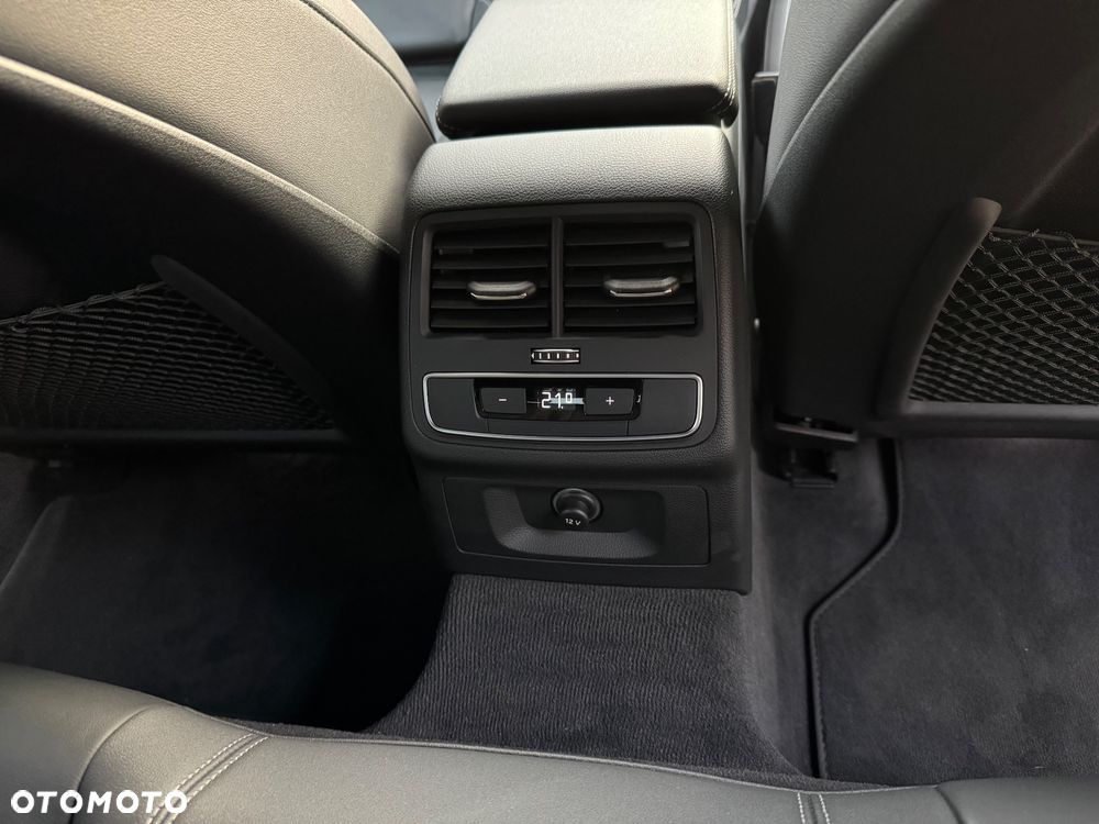 Audi A5 Sportback ver-coupe-45-tfsi-quattro-s-tronic-s-line - 28