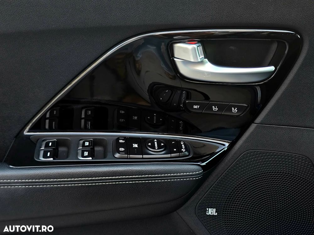 Kia Niro - 38