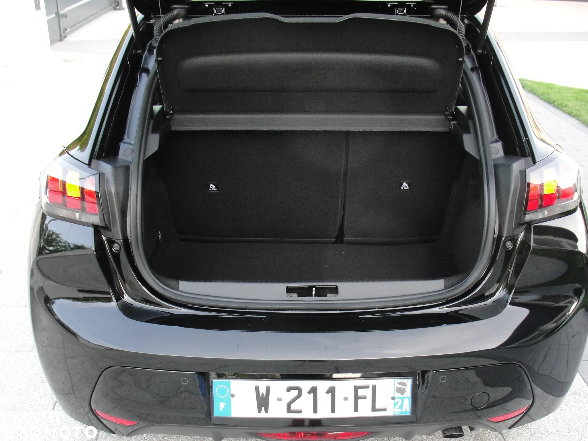 Peugeot 208 BlueHDi 100 Active Pack - 23