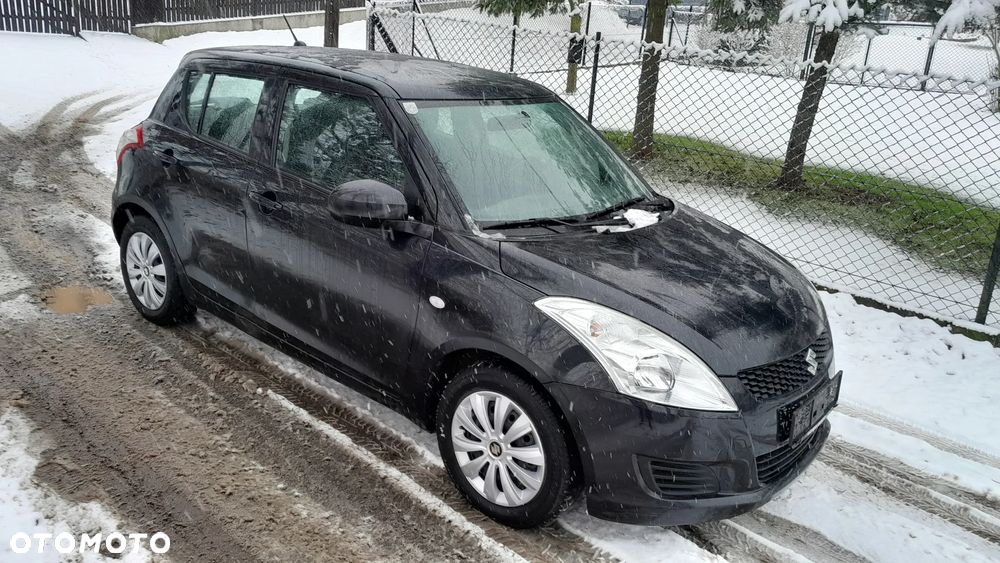 Suzuki Swift - 1