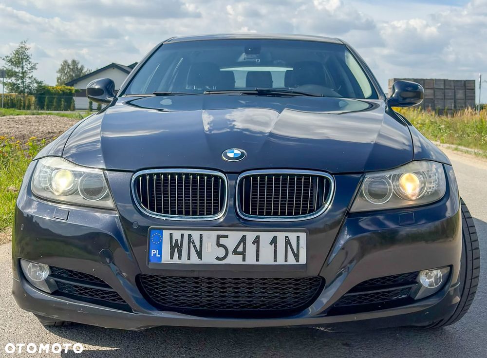 BMW E91 330D 2010 photo 3